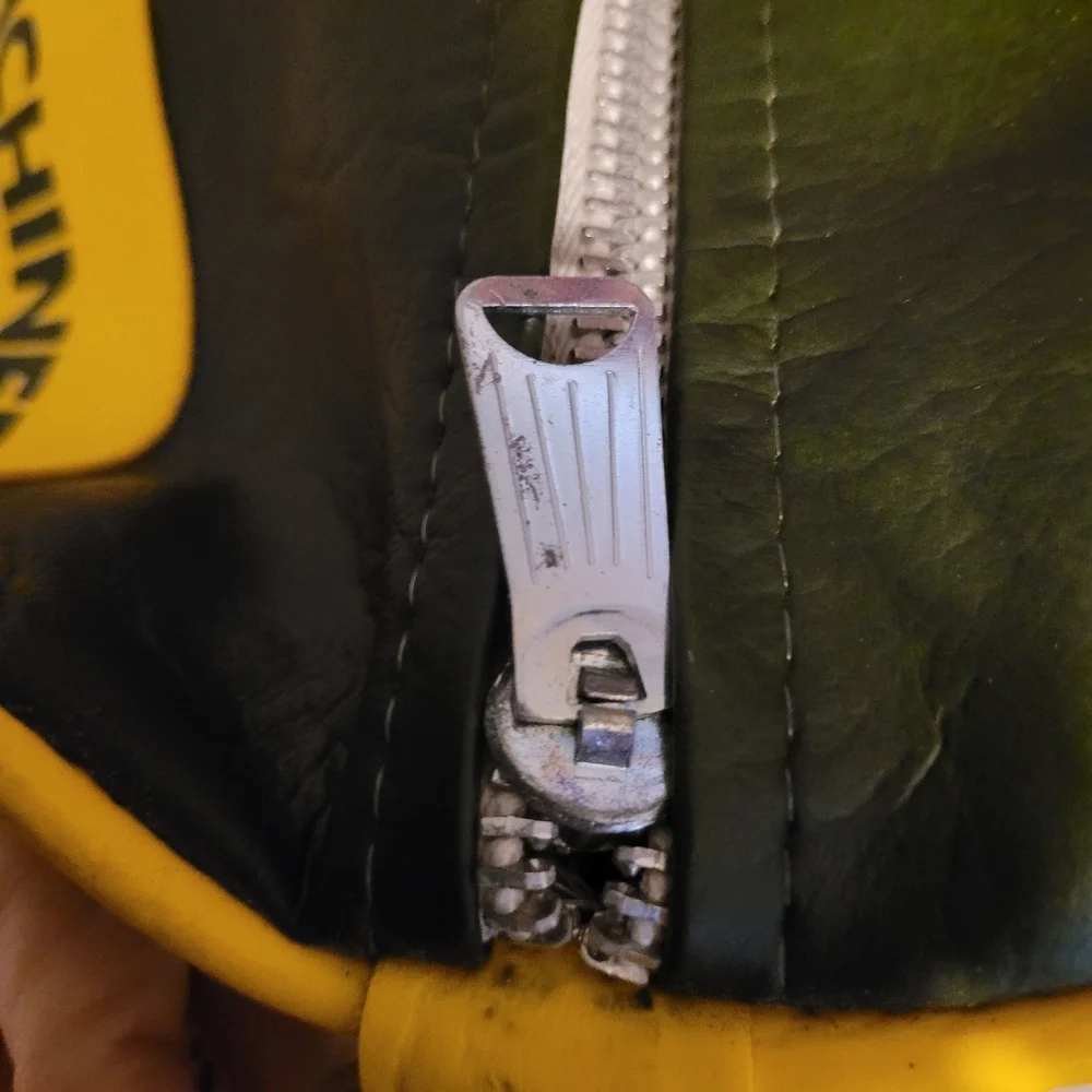 💚CLEARANCE💚 John Deere Green and Yellow Men's Bag
